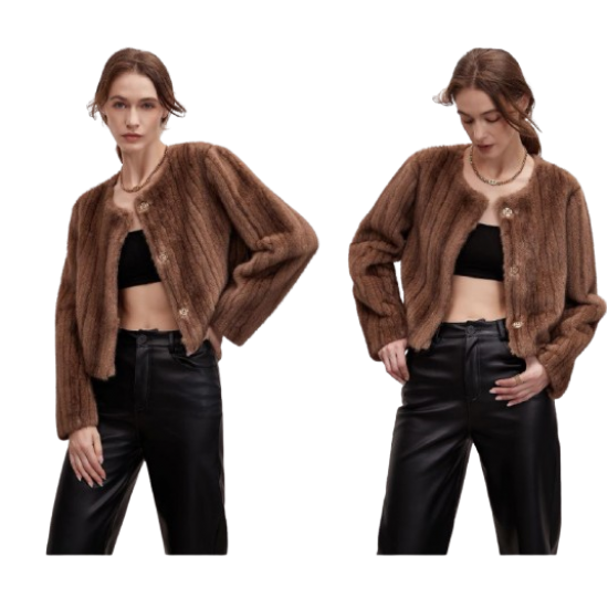 Κοντή καφέ γούνα